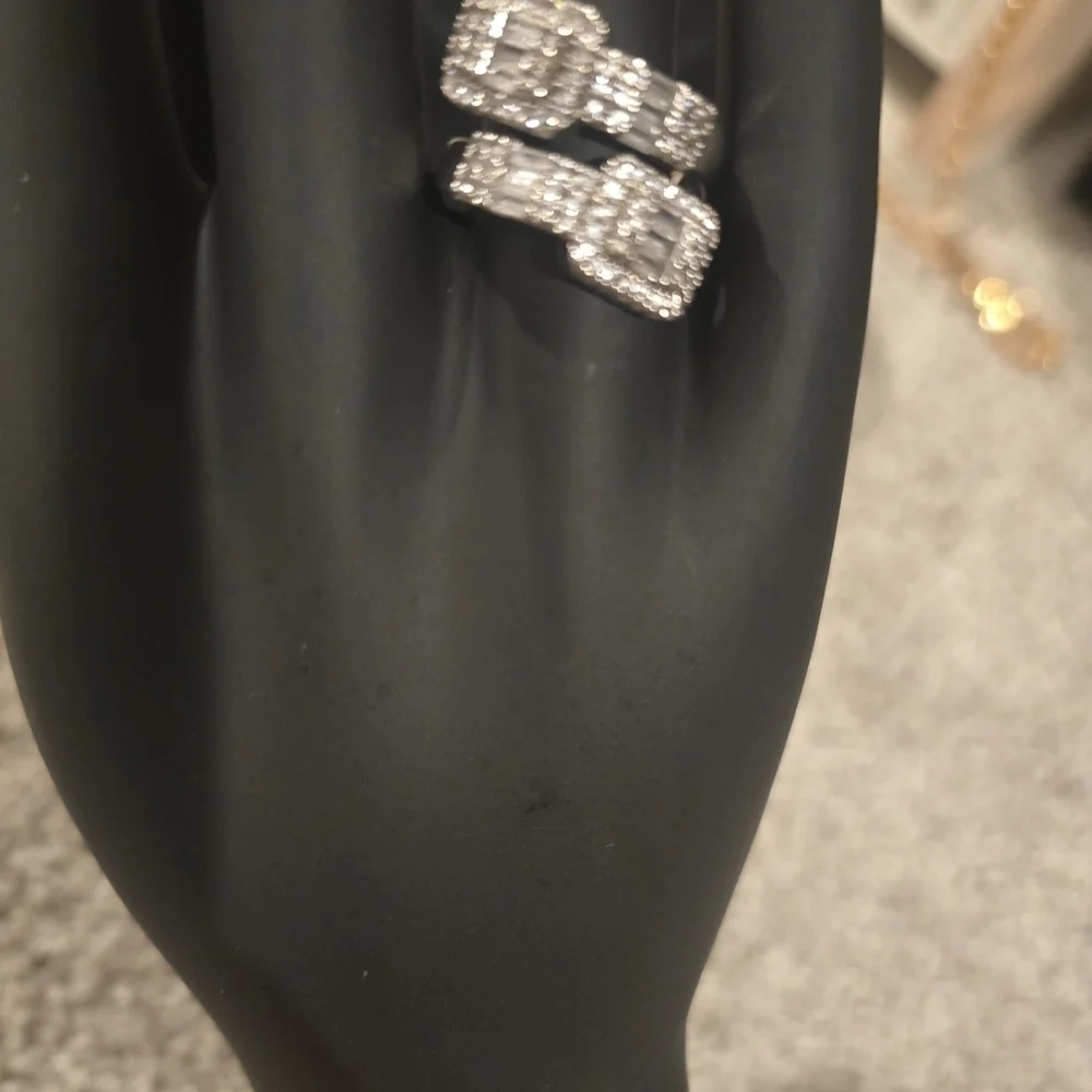 Elegant Silver Women's Ring